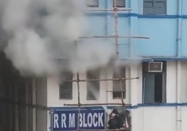 Fire breaks out in Kolkata hospital, none hurt 