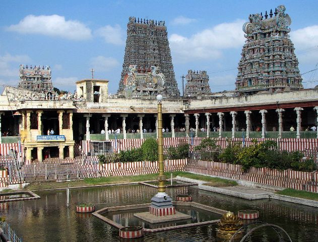 Tamil Nadu: Fire breaks out in Meenakshi Temple, several shops gutted 