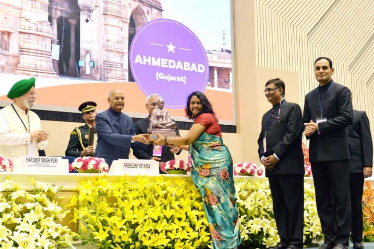 President Kovind presents Swachh Survekshan Awards 2019 