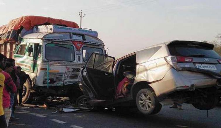 Car-truck collision claims 10 lives in Jharkhand's Ramgarh district