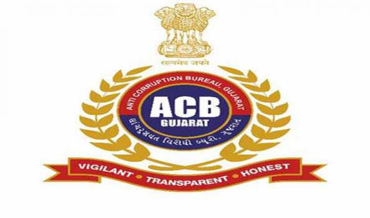 Gujarat: ACB nabs state GST officer red-handed taking bribe in Ahmedabad