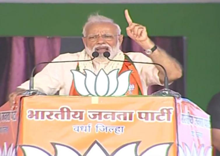 Sharad Pawar also knows which way wind is blowing: PM Modi in Maharashtra