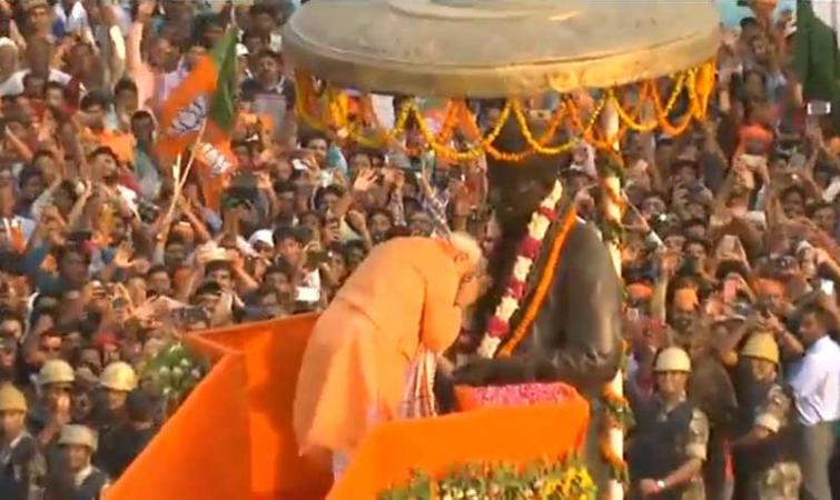 PM Modi begins mega roadshow in Varanasi