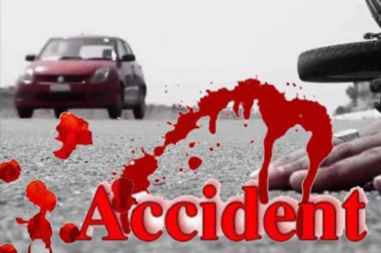 A child killed, another serious in road accident in Giridih