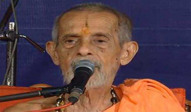 Cow slaughter should be banned in the country, says Pejavar Seer