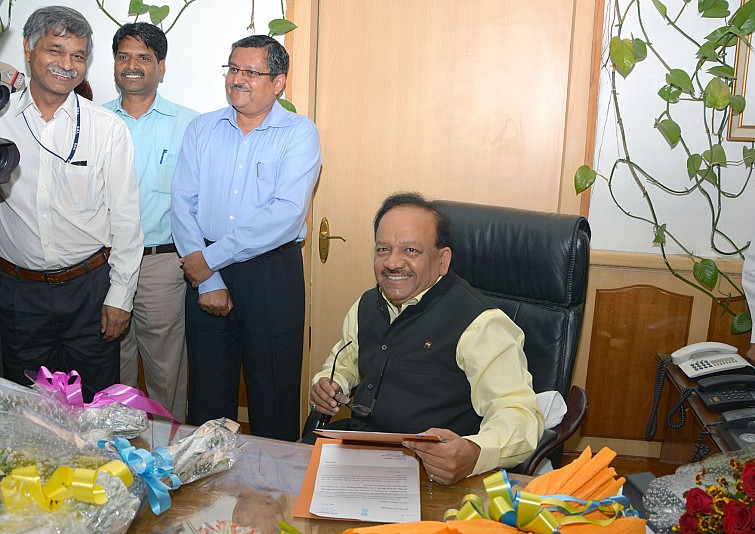 Harsh Vardhan meets delegation of doctors; Condemns assaults and assures support to providing a safe working environment