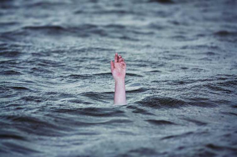 Mumbai: College students drown