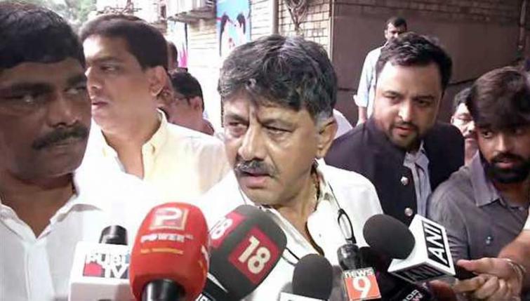 Karnataka bandh: Buses torched as Congress protests against Shivakumar's arrest