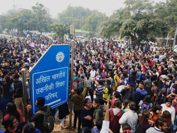 JNU students hold protest march against fee-hike in New Delhi