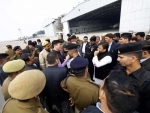 Akhilesh Yadav 'prevented' from boarding plane in Lucknow, Mamata,Mayawati, Kejriwal attack BJP