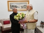 Ahead of swearing-in, Narendra Modi meets Pranab Mukherjee to seek blessings