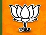 Embarrassment for BJP as party MP and MLA get into fight in Uttar Pradesh