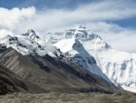 Nepal: Two Indian climbers die on Everest, Makalu