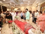 Arun Jaitley to be cremated today, politicians pay last respects 