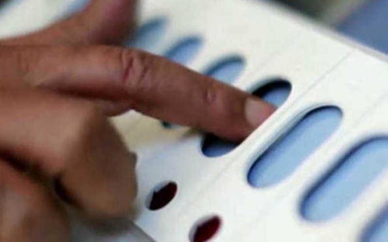 Lok Sabha Polls: Counting of votes begins