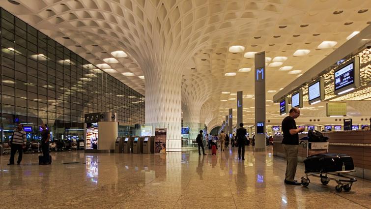 Mumbai: CISF detects 35,000 US dollars worth Rs 24.64 lakh in airport