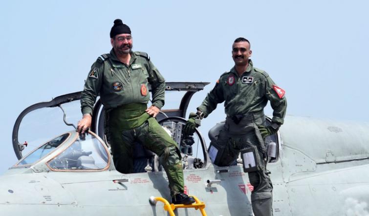 Air Chief Marshal BS Dhanoa flies MiG-21 with Abhinandan Varthaman in his last sortie before retirement 