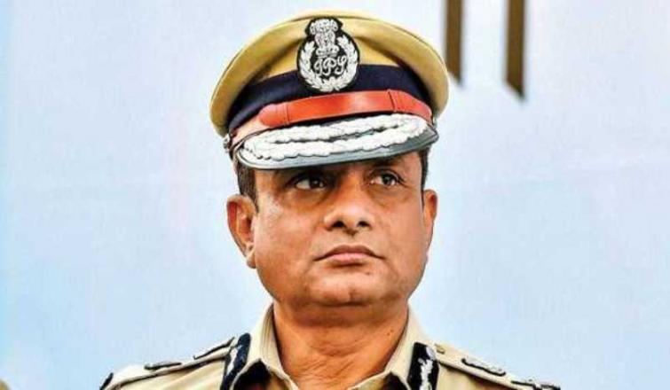 Supreme Court issues notice to ex-Kolkata Police Commissioner