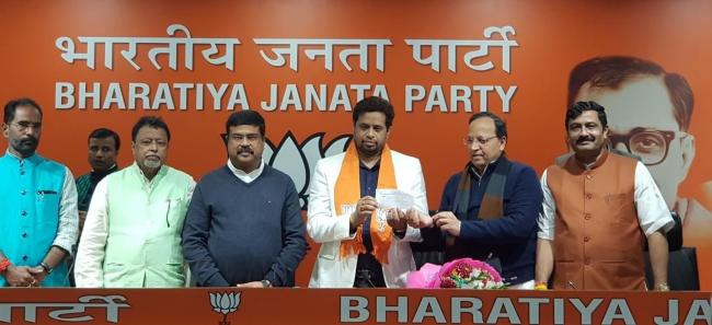 TMC Lok Sabha MP Saumitra Khan joins BJP