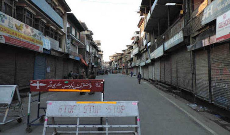 Parts of Srinagar shut after rumours about Malikâ€™s health