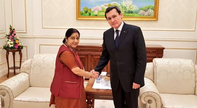 India-Central Asia Dialogue: Sushma Swaraj meets Foreign Minister of Turkmenistan Rasit Meredow, discuss bilateral cooperation 