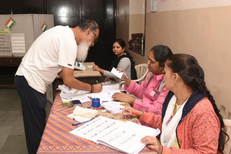 Assembly polls: Maharashtra registers 44.61 pct voter turnout, Haryana sees 53 pct