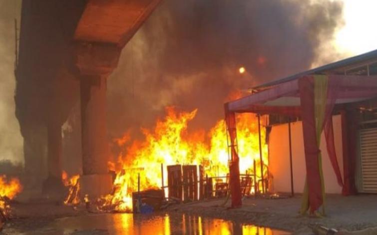 Fire breaks out at furniture market near Kalindi Kunj metro station in Delhi