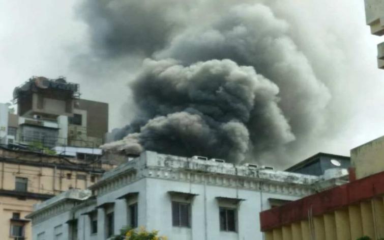 Kolkata: Fire breaks out in multi-storey commercial building, no casualty so far