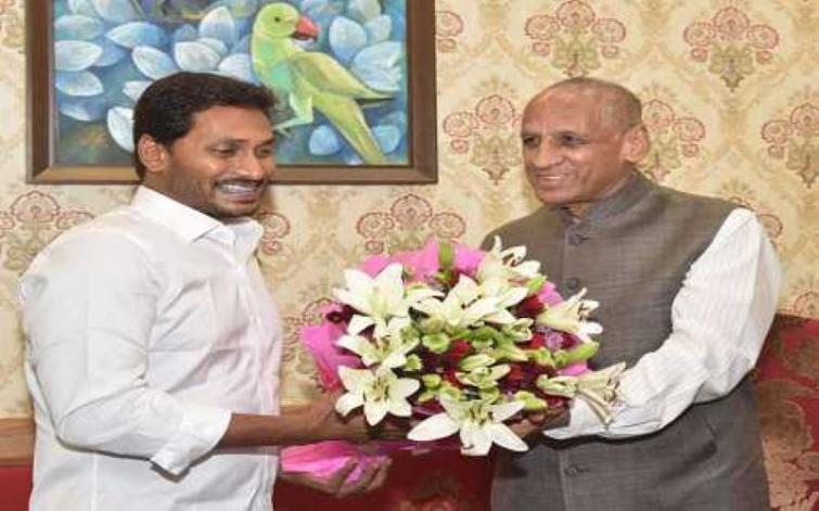 Andhra Pradesh: Governor invites YS Jaganmohan Reddy to form state government