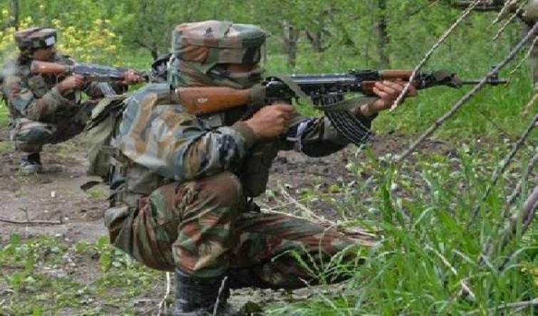 Pak troops violate ceasefire in Machil sector, soldier martyred 