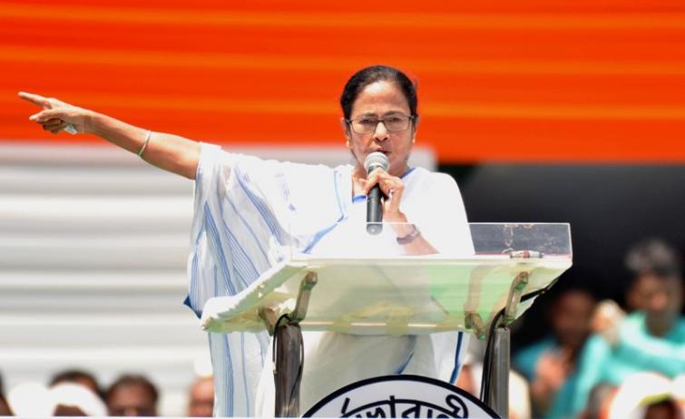 Will go to jail but won't surrender before BJP: Mamata Banerjee