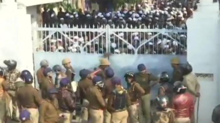 Students of Nadwa college protest against CAA, throw stones at police; situation normal now
