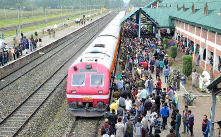 Train service resumes in north Kashmir after a day