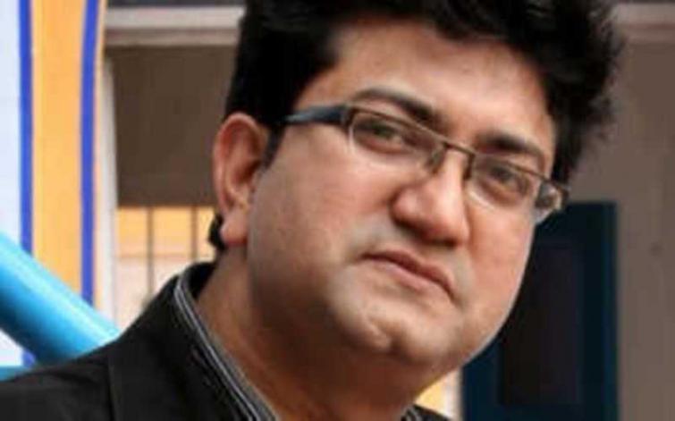 Amid demand over resignation, Prasoon Joshi asks to check facts
