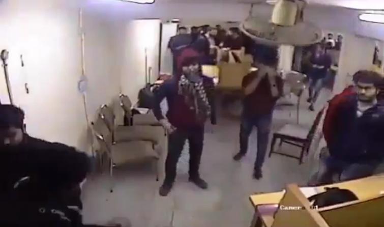Delhi Police now releases counter Jamia video, 'rioters' could be seen entering library with stones 