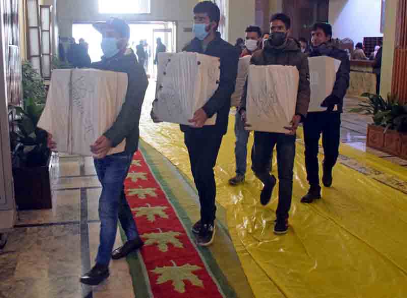 Jammu and Kashmir: PAGD sweeps DDC polls, Independents bag 32 seats