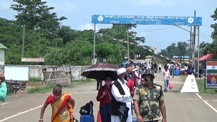 124 people stranded in Bangladesh due to lockdown return to India