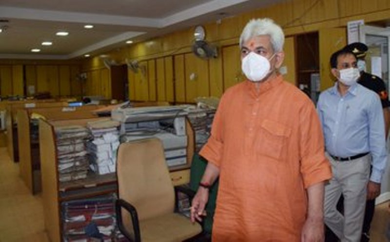 LG Manoj Sinha assures to remove illegal encroachments from Waqf properties in J&K