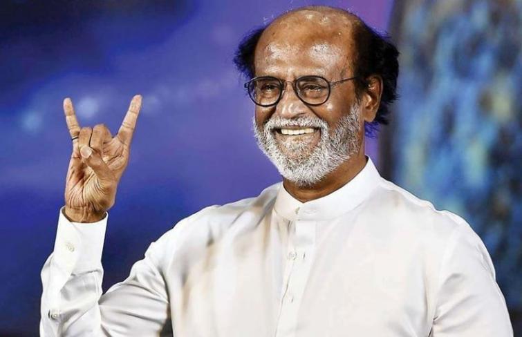 Rajinikanth meets RMM members, to announce his political stand soon