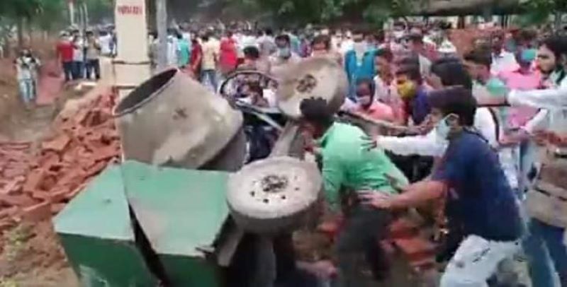 Bengal: Locals storm Visva Bharati campus over university's decision to erect boundary wall around Poush Mela ground