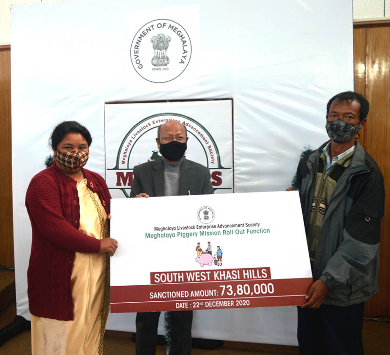 Cheques distributed to beneficiaries under Meghalaya Piggery Mission