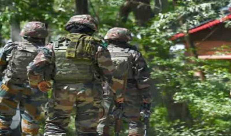 Two jawans injured in Pulwama encounter, militants escape