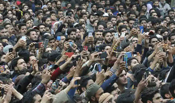COVID-19: Many arrested for defying lockdown by attending funeral of Sopore militant