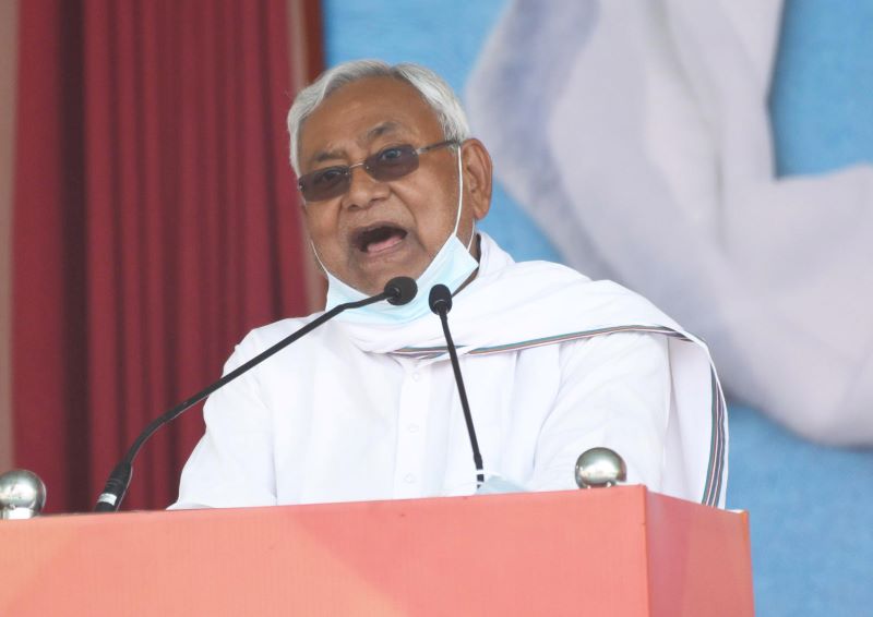 'Impossible to give 10 lakh jobs': Nitish Kumar downplays Tejashwi Yadav's Bihar poll promise