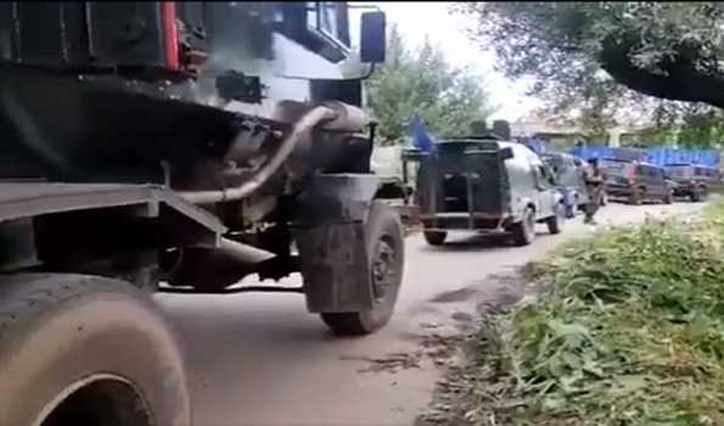 Kashmir: Encounter starts between militants, security forces in Shopian