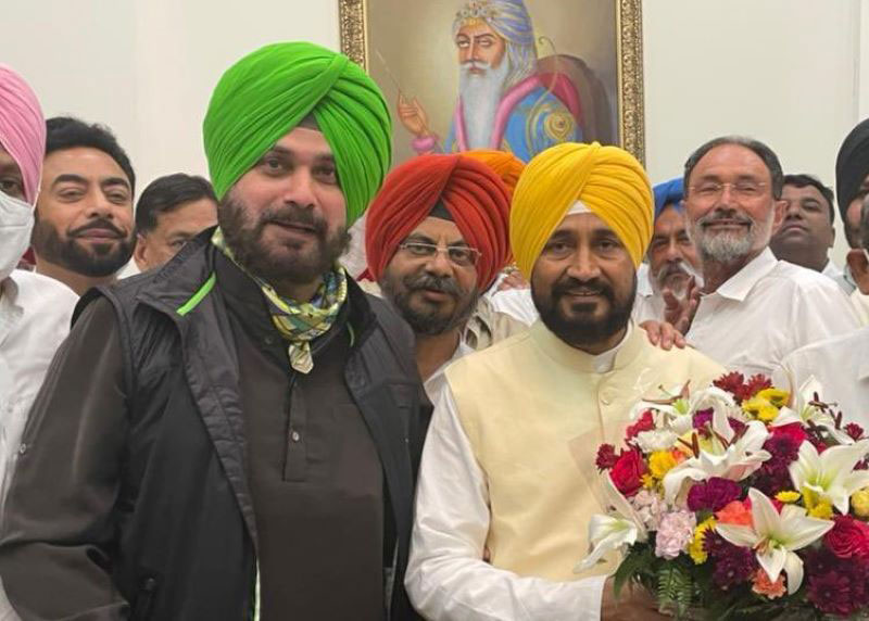 Congress leader Sidhu threatens to lead march to Lakhimpur if Minister’s son not arrested