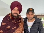 Speculations of Harbhajan joining Congress as Navjot Sidhu shares picture with former cricketer