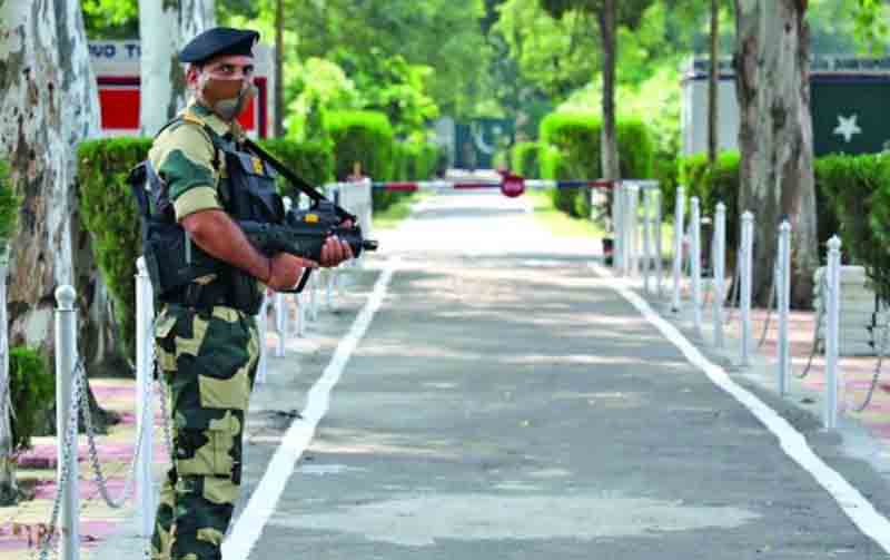 Jammu and Kashmir: Infiltration bid foiled in Samba sector, BSF nabs injured Pakistani intruder