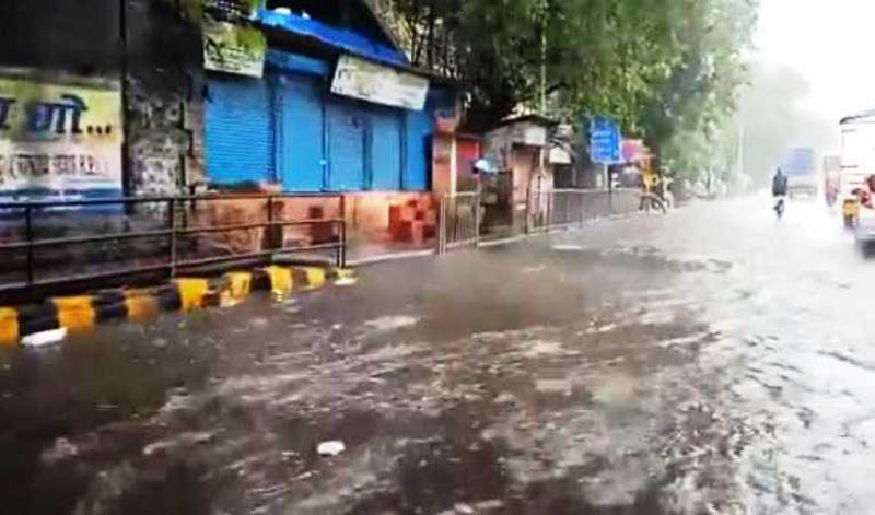 Trains, traffic hit in Mumbai due to heavy rainfall