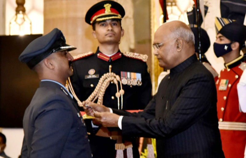 Indian President awards Vir Chakra to Group Captain Abhinandan Varthaman